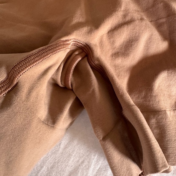 SKIMS Seamless Sculpt Strapless Shortie Shapewear XS Clay NWOT - Picture 8 of 14